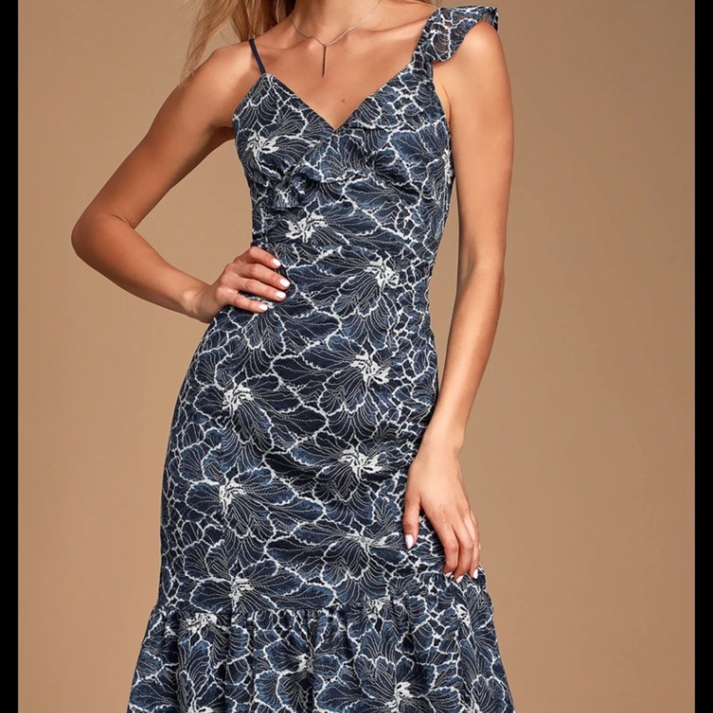 Blue and white dress size large
